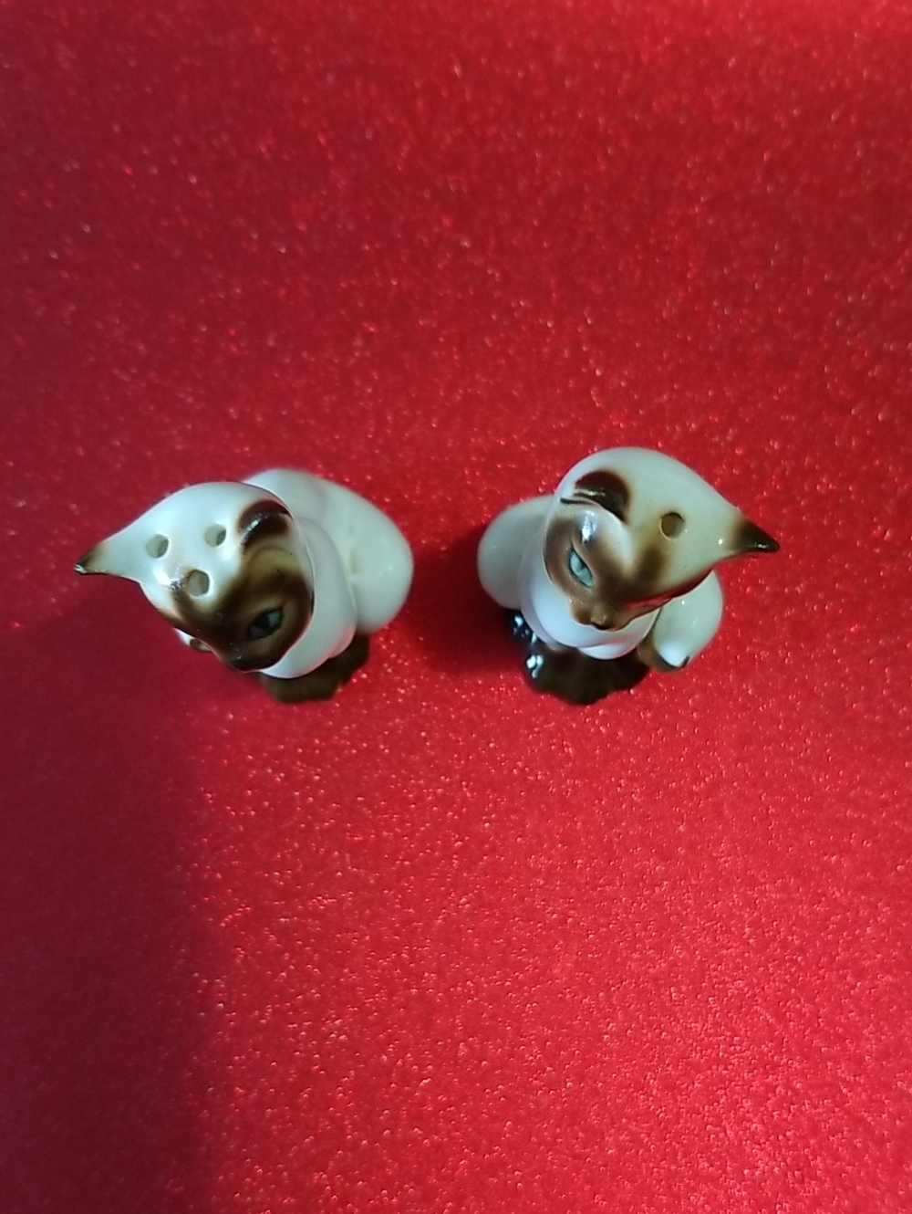 Vintage Siamese Cats Bone China Mini Salt And Pepper Shakers - Picture 2 of 10